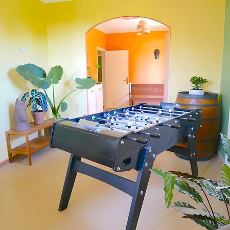 Hébergement de vacances Joli Coin De Verdure Avec Piscine